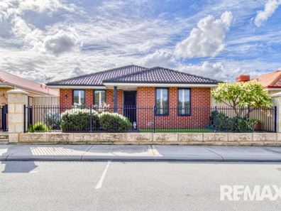 16 Dorrigo Bend, Yanchep WA 6035