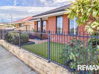 16 Dorrigo Bend, Yanchep WA 6035