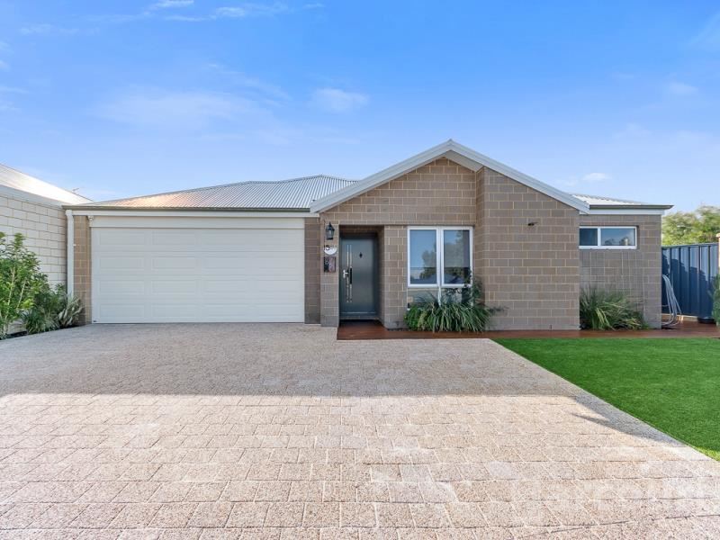 15 Malbec Court, Pearsall WA 6065