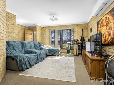 73 Tallarook Way, Waggrakine WA 6530