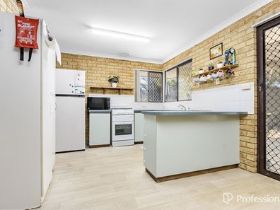 73 Tallarook Way, Waggrakine WA 6530