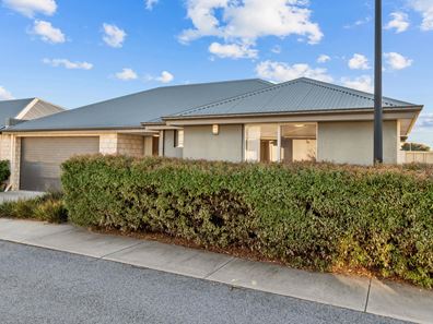 12/113 Owtram Road, Armadale WA 6112