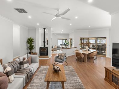 55 Huntley Street, Gooseberry Hill WA 6076