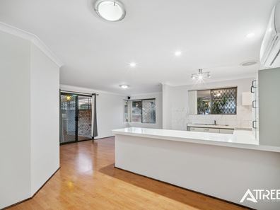 1/176 Cammillo Road, Kelmscott WA 6111