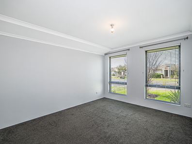 21 Narran Street, Hilbert WA 6112