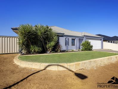 26 Sutcliffe Road, Waggrakine WA 6530