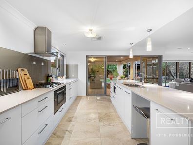 33 Blackbird Avenue, Gwelup WA 6018