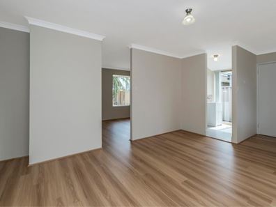15 Giles Place, Waikiki WA 6169