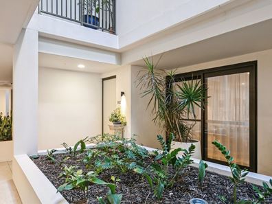 Gnd Flr 2/40 Marine Parade, Cottesloe WA 6011