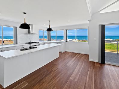 4 Oceanside Boulevard, Dongara WA 6525