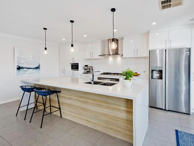 37 Strutt Way, Noranda WA 6062