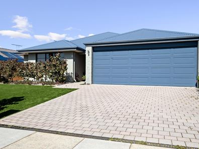 4 Heyford Parade, Bertram WA 6167