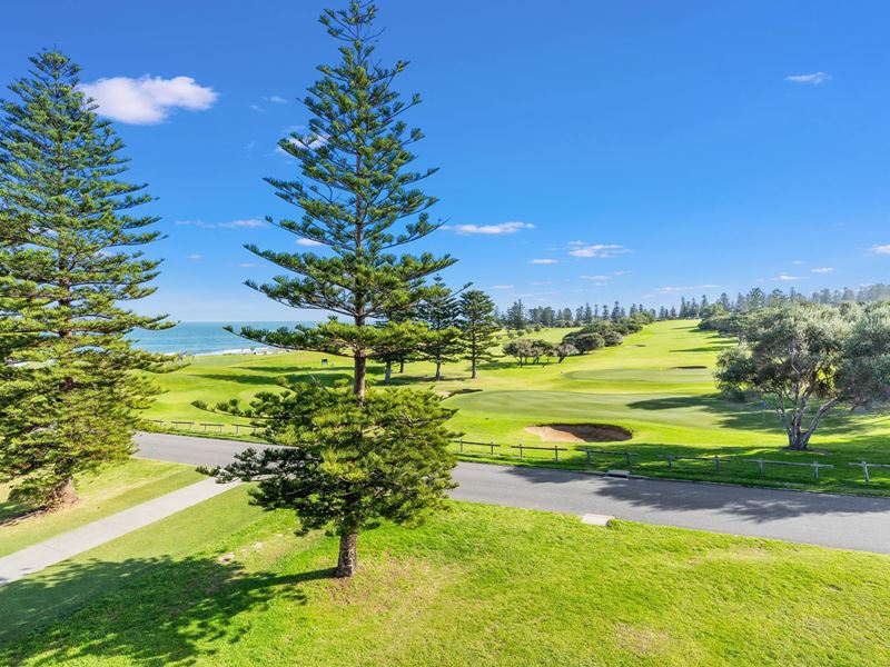 11 Pearse Street, Cottesloe