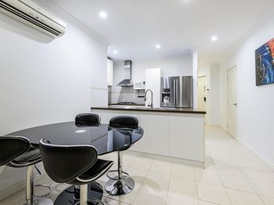 B/14 Russell Street, Morley WA 6062