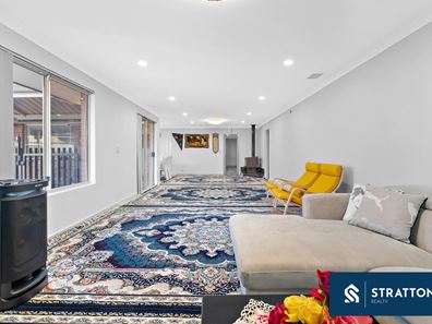 4 Endeavour Court, Thornlie WA 6108
