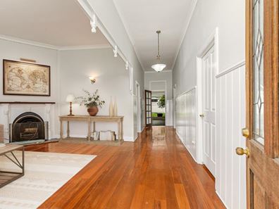 10 Gairdner Street, Northam WA 6401