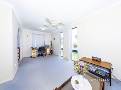 3 Gael Place, Kallaroo WA 6025