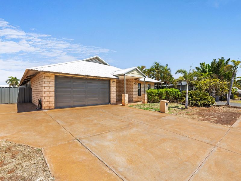 13 Perentie Road, Baynton WA 6714