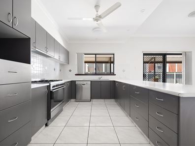 13 Perentie Road, Baynton WA 6714