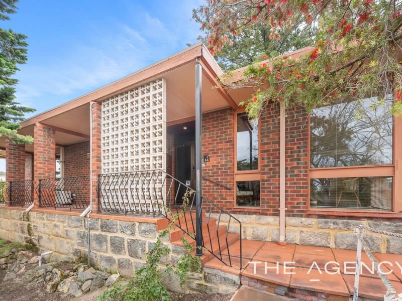 44 Gloucester Crescent, Shoalwater