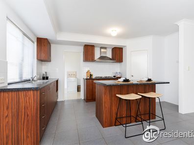 5 Caper Place, Success WA 6164