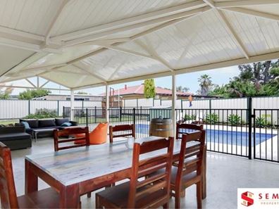 3 Pioneer Drive, Yangebup WA 6164