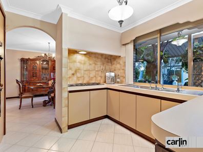 64 Anglesey Drive, Kardinya WA 6163
