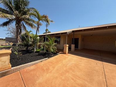 15 Macmahon Way, Baynton WA 6714