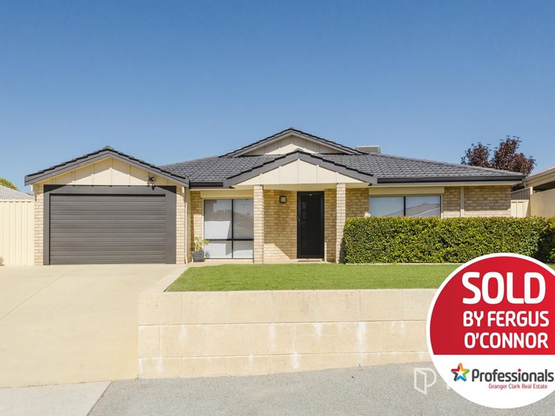40 Dandenong Way, Alexander Heights WA 6064