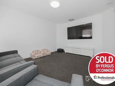 40 Dandenong Way, Alexander Heights WA 6064