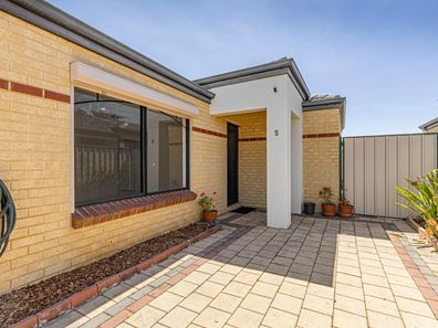 5/23-25 Morley Drive East, Morley WA 6062