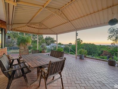 44 Talus Drive, Mount Richon WA 6112