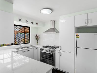 4 Morse Place, Morley WA 6062