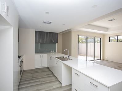 4/18 Brooks Street, Kalamunda WA 6076