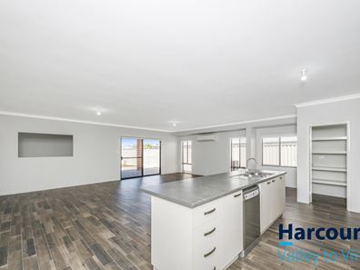 14 Linacre Road, Bullsbrook WA 6084