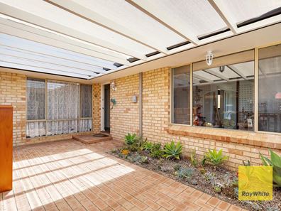 29 Forest Lakes Drive, Thornlie WA 6108
