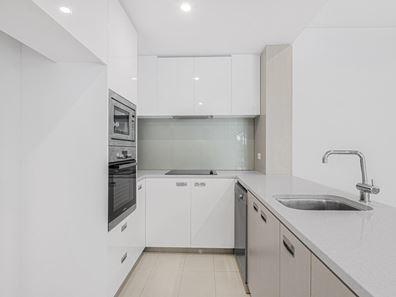 18/20 Rowe Avenue, Rivervale WA 6103