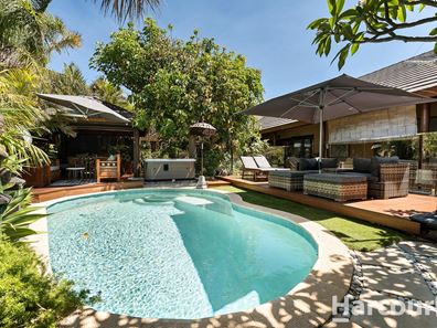 30 Yeedong Road, Falcon WA 6210