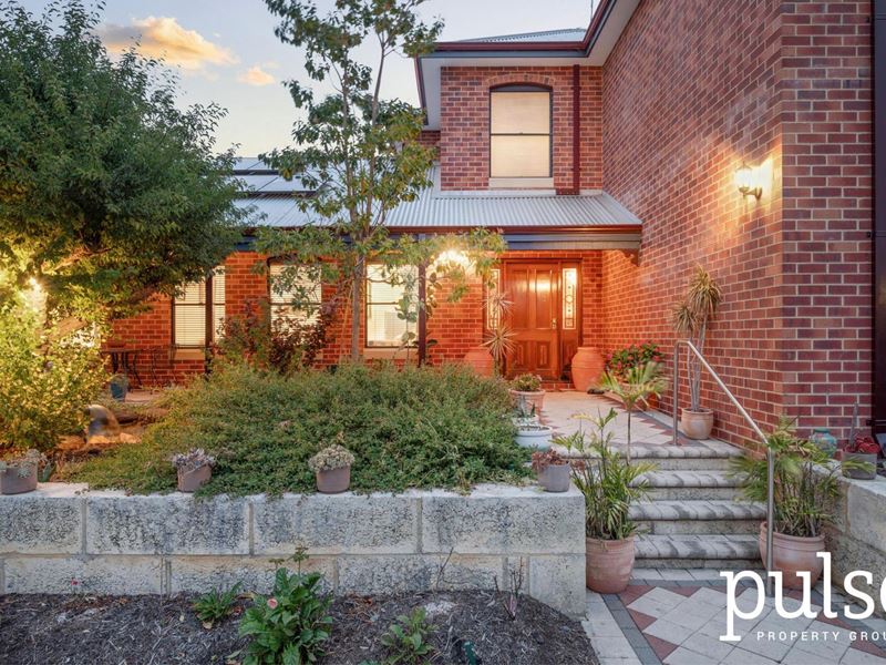 49 Corinthian Road W, Shelley WA 6148