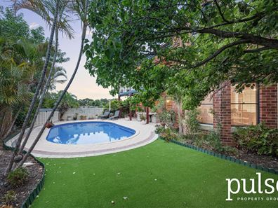 49 Corinthian Road W, Shelley WA 6148
