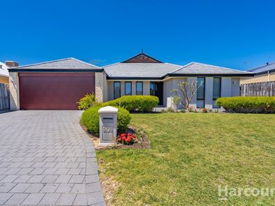 209 Peelwood Parade, Halls Head WA 6210