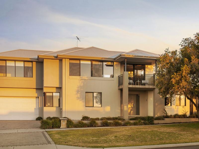 26 Weaponess Road, Scarborough WA 6019