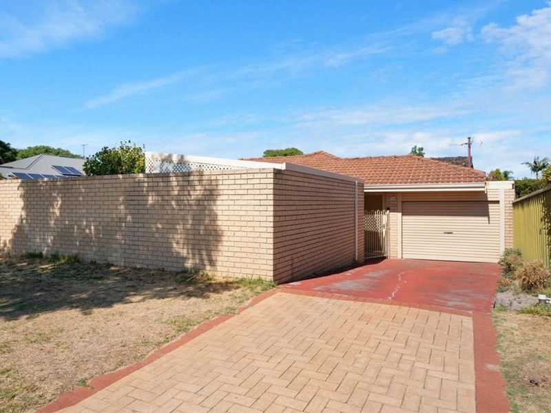 33A  Mosaic Street East, Shelley WA 6148