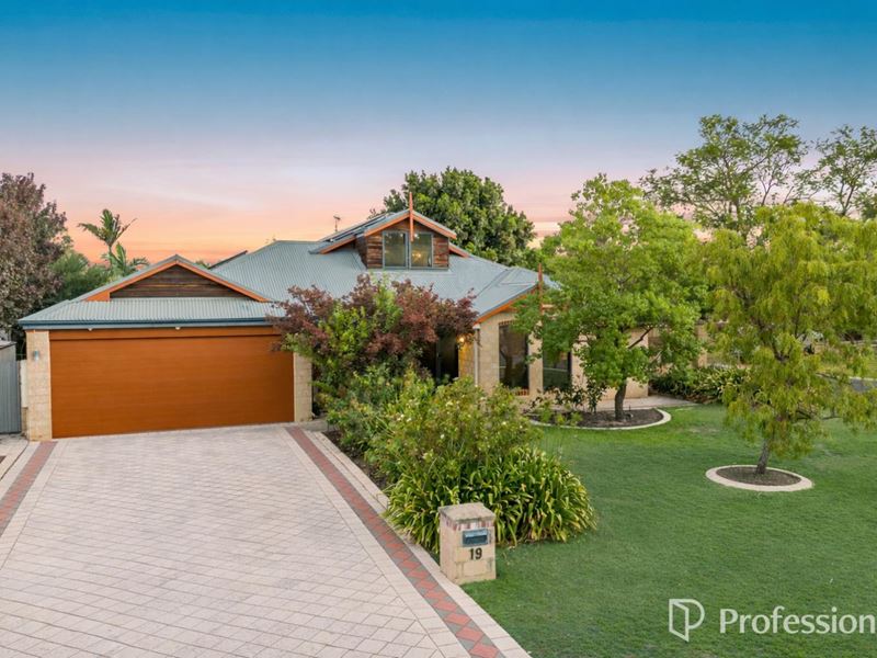 19 Maple Crescent, Helena Valley