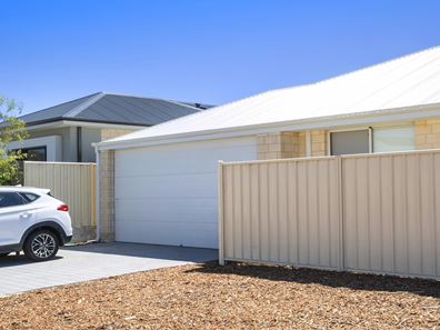 10 Chicago Way, Dunsborough WA 6281