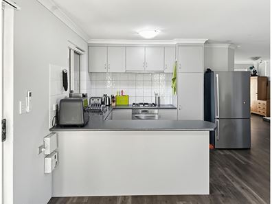 27 Ego Creek Loop, Waggrakine WA 6530