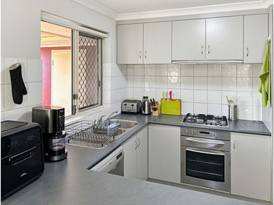 27 Ego Creek Loop, Waggrakine WA 6530