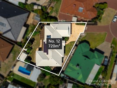 12 Malibu Point, Halls Head WA 6210
