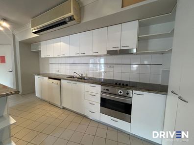 29/110 Mounts Bay  Road, Perth WA 6000