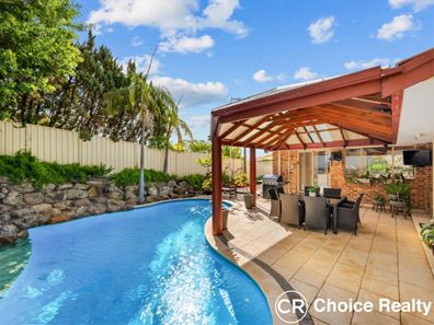 2 Thrum Close, Leeming WA 6149